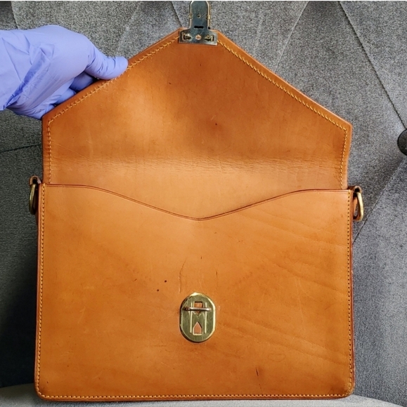 Authentic Louis Vuitton Rare Vintage Monogram Sac Biface flap sling bag - Picture 7 of 15